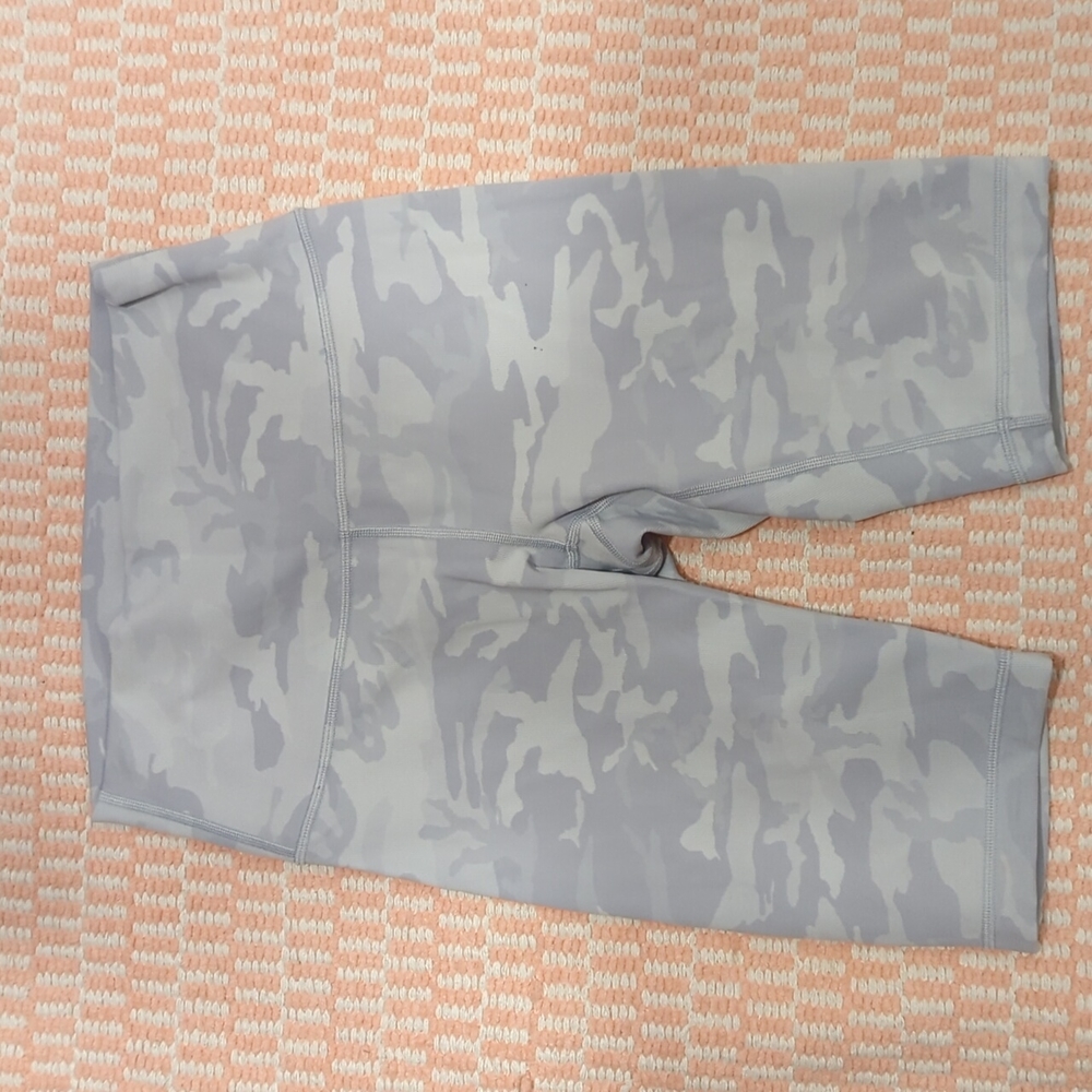 Lululemon 10" Shorts Ribbed